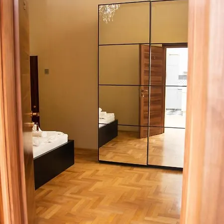 Andrassy Chic 3* בודפשט