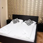 Konukevi Andrassy Chic